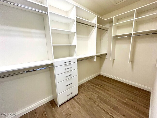 Building Photo - 2927 Ventana Ridge Ave