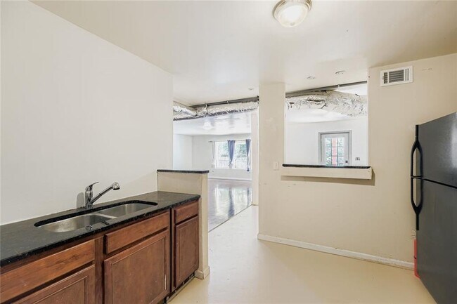 Building Photo - 700 Kirkly Way