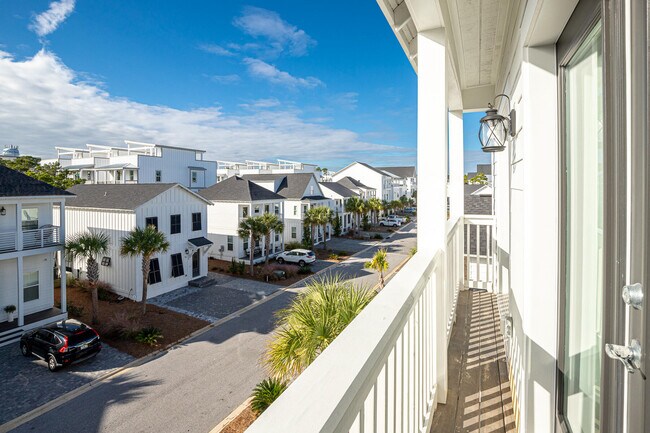 Building Photo - 91 Beach View Dr