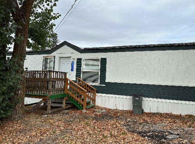 Building Photo - 13118 W 2nd Ave