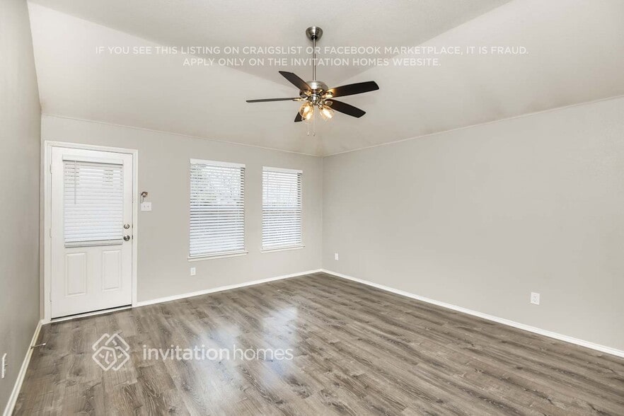 Building Photo - 3045 Spotted Owl Dr