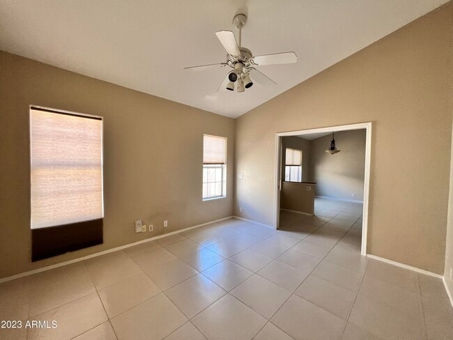Building Photo - 4205 E Raven Rd