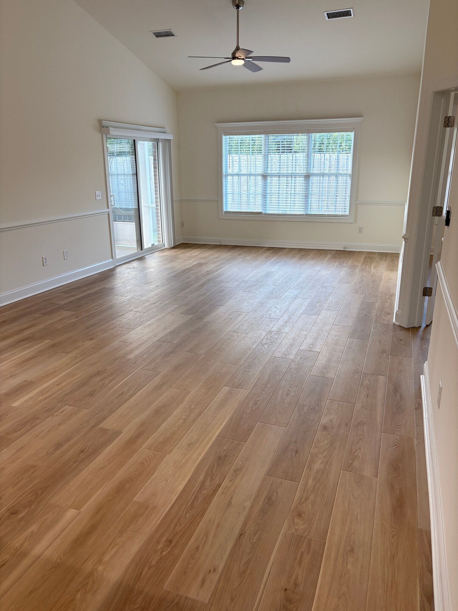 Building Photo - 428 Lightning Whelk Way