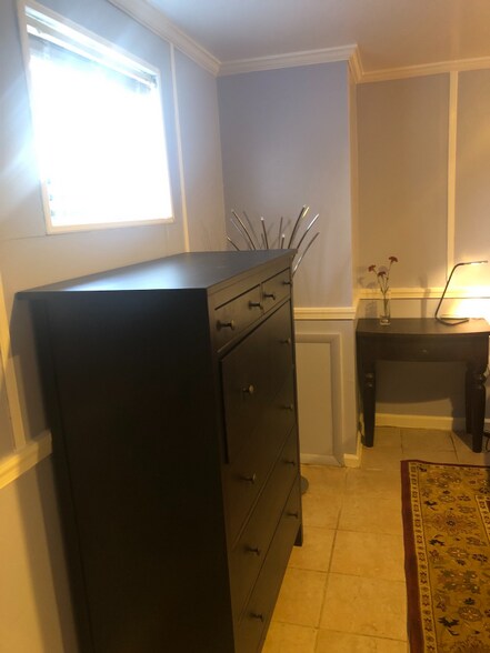 Building Photo - 4514 Albemarle St NW