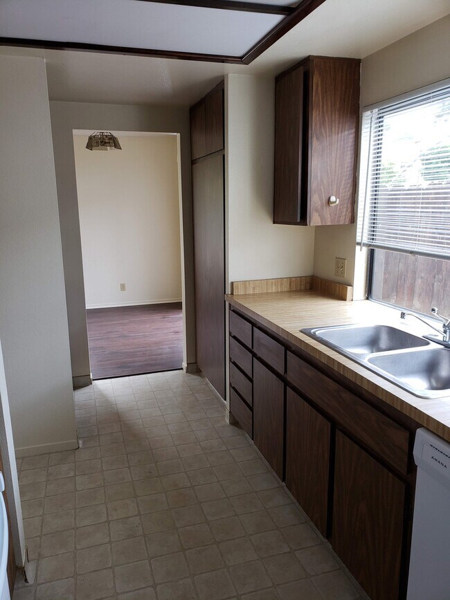 Building Photo - 1335 CAVALIER