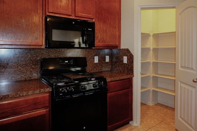 Building Photo - 22007 Silverfield Park Ln