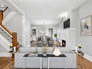 Building Photo - 1773 W 47th St