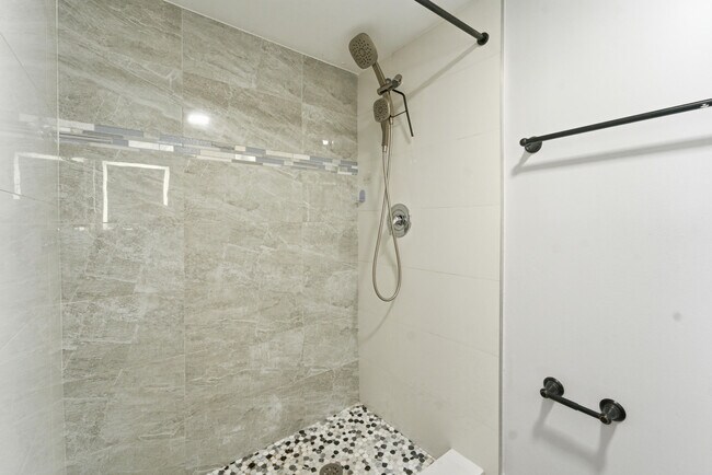 Building Photo - 11477 NW 39th Ct