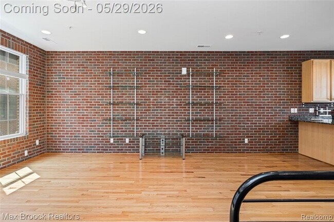 Building Photo - 420 Lewis Ct