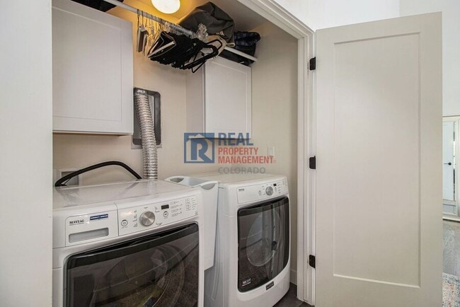 Building Photo - 2349 Decatur St