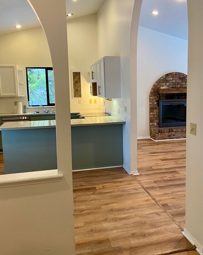 New Samsung appliances - 840 Cherry Ave NE