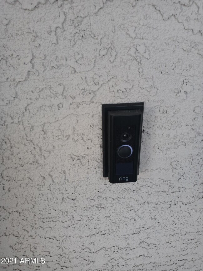 Building Photo - 440 S 202nd Ln