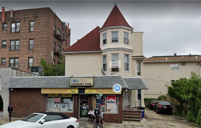 Building Photo - 7610 Broadway