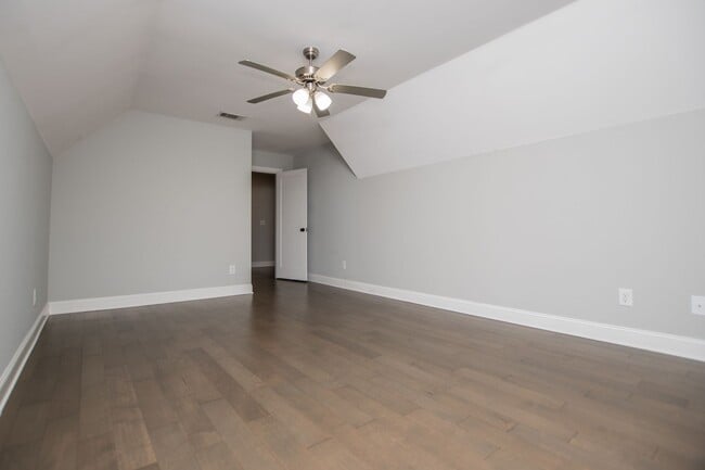 Building Photo - A Home To Grow In To