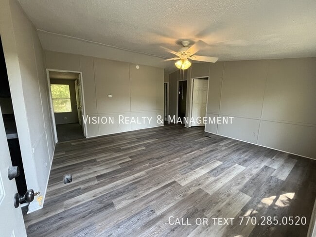 Building Photo - 137 Park W Ct