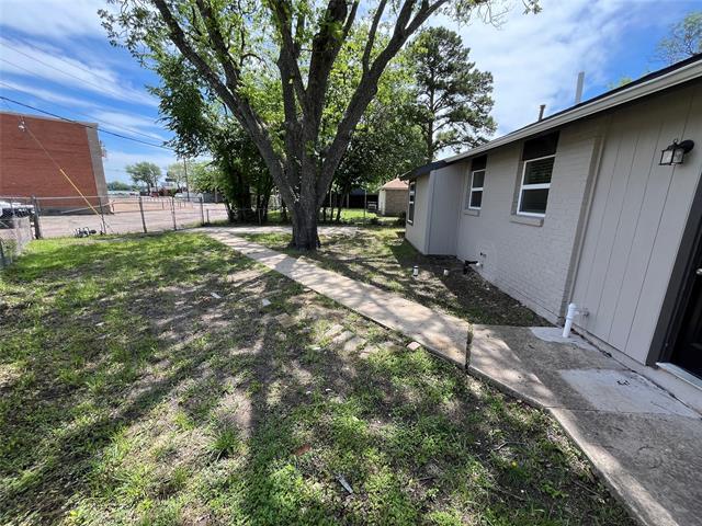 Building Photo - 936 Pindar Ave