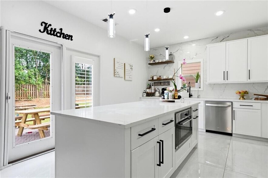 Building Photo - 2731 Amalfi Way NW