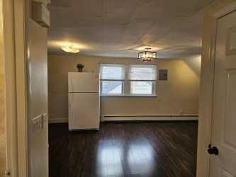 Building Photo - 22 Cortelyou St E