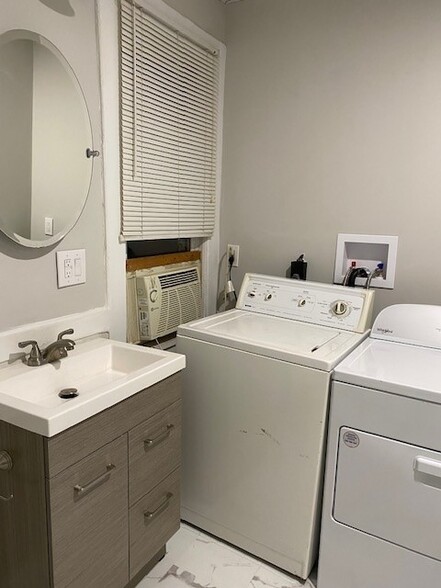 Washer and Dryer in Bathroom 2 - 282 Yates St