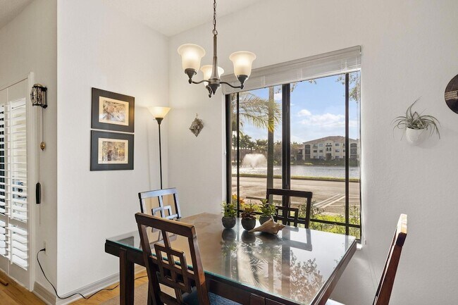 Building Photo - 3019 Alcazar Pl