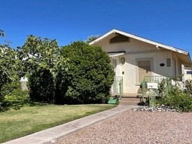 Building Photo - 659 Avenue C