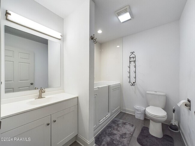 Building Photo - 68335 Taulla Dr