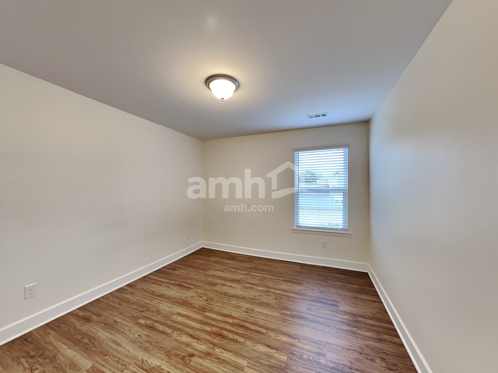 Building Photo - 5068 Trailwater Dr