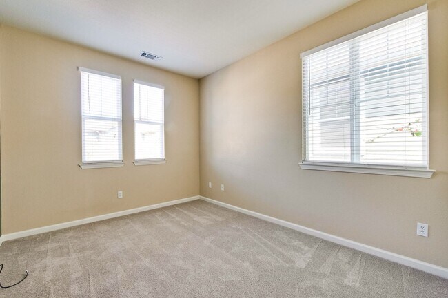 Building Photo - 309 Rayos Del Sol Dr