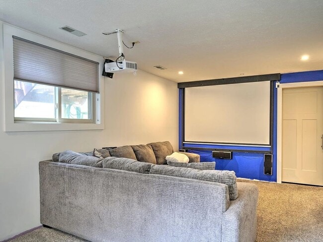 Building Photo - Papillion Home For Rent Near Offutt AFB