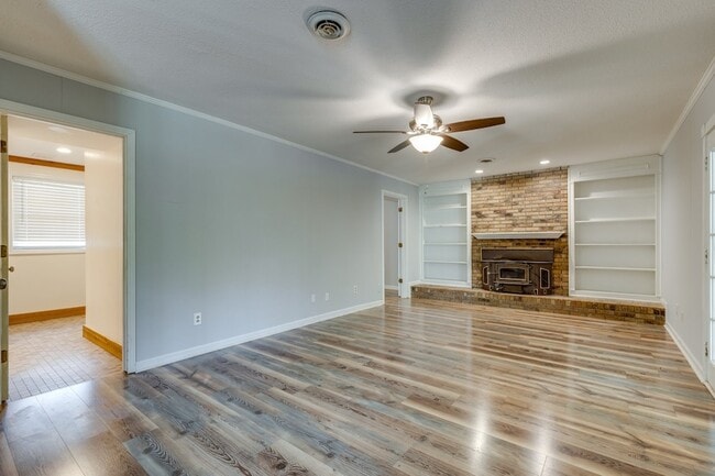 Building Photo - 1316 Rivermont Dr