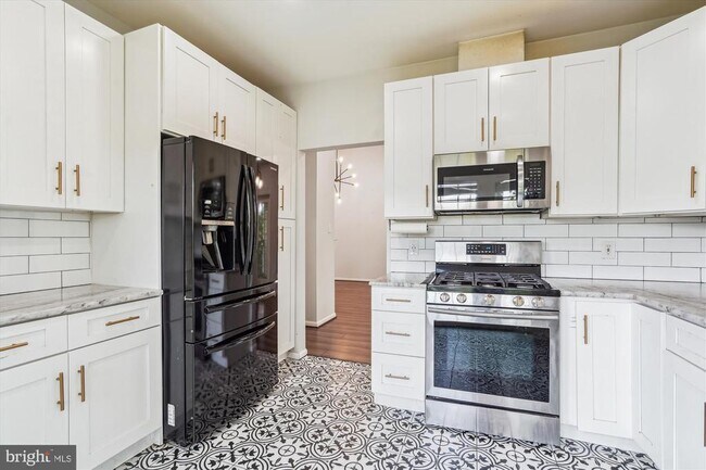 Building Photo - 4138 Fountainside Ln