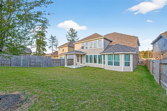 Building Photo - 17685 Martin Crk Ln