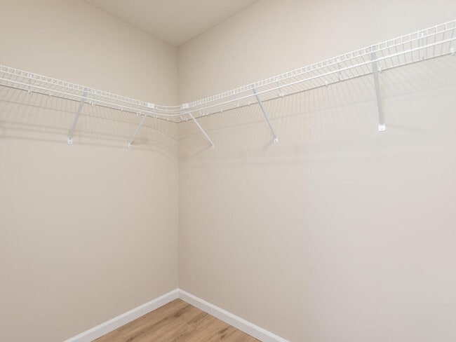 Building Photo - 580 SE 4th Ave