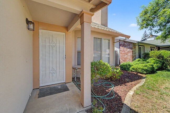 Building Photo - 2 Bedroom 2 bathroom Northside of Yuba City