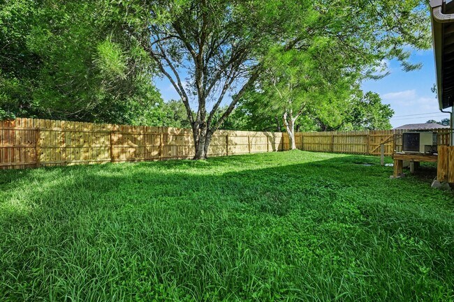 Building Photo - 6500 Haden Dr