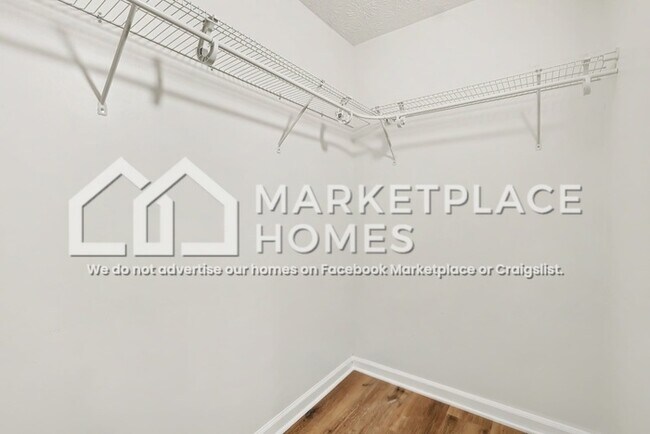 Building Photo - 4503 Dogwood Farms Dr