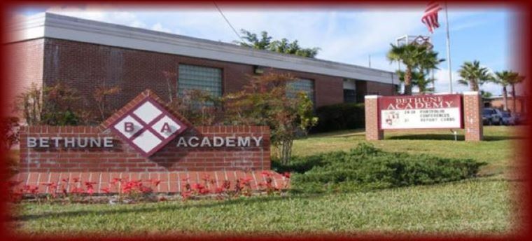 1block to Bethune academy - 1002 Avenue E