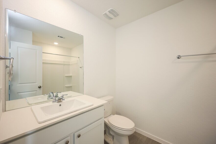 Building Photo - 433 Payton Pl