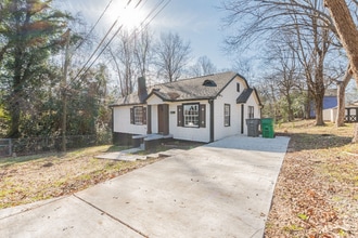 Building Photo - 1317 W 4th St