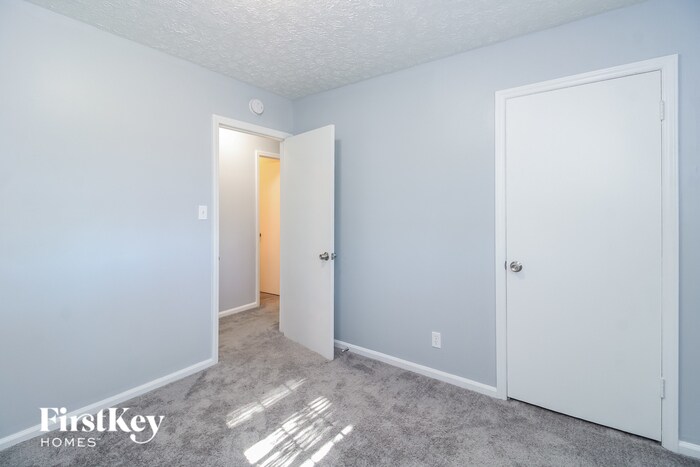 Building Photo - 4118 Kingsland Cir