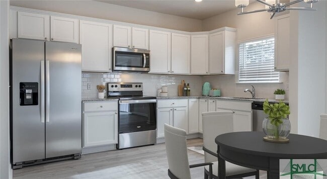 Building Photo - 105 Creekside Blvd