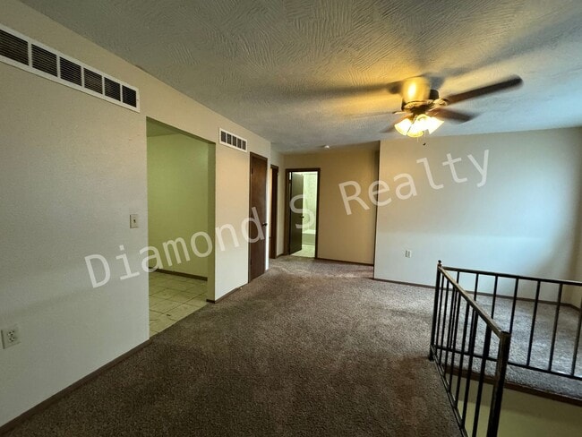 Building Photo - 1204 Flora St