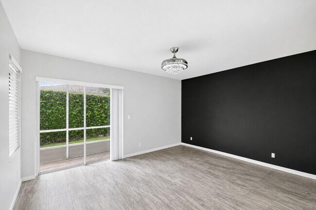 Building Photo - 208 Caribe Ct