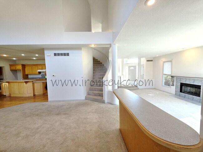 Building Photo - 14112 Windsor St