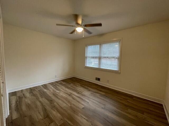 Building Photo - 1527 Alpine Dr