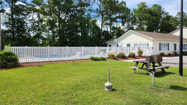 Building Photo - Townhome in Swansboro with 2 Master Suites + Community Pool. Showings Available!