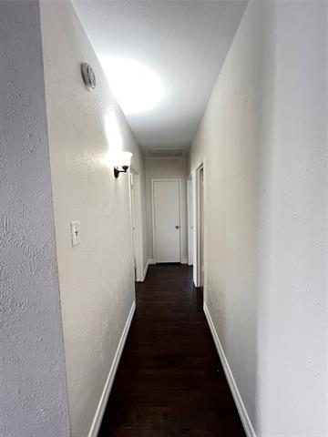 Building Photo - 10432 High Hollows Dr