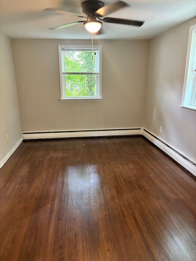 Building Photo - 127 Belmont Ave