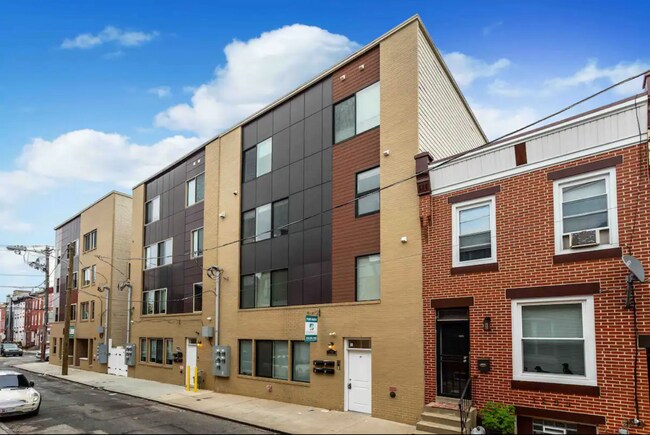Building Photo - 1257-59 N Newkirk St