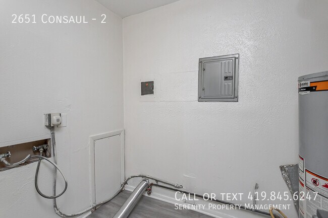 Building Photo - 2651 Consaul-2